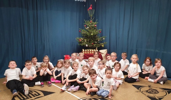4 the Kids: Eisbaden für Weihnachtsgeschenke