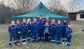 Neues Zelt für die Jugendfeuerwehr Bennungen