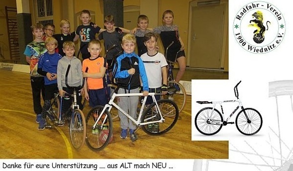 Neues Fahrrad für die Nachwuchs-Radballer im Verein