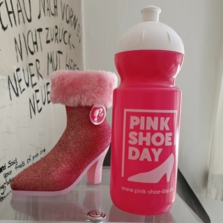Pink Shoe Day Trinkflasche